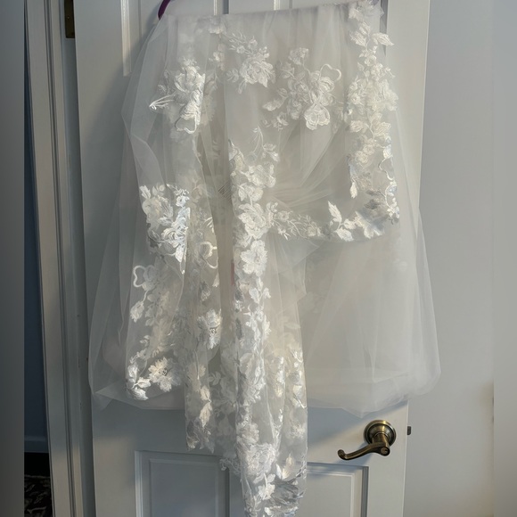 Cathedral length wedding veil white - Picture 4 of 4